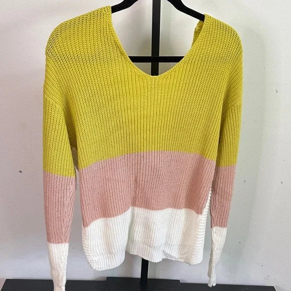 Forever 21 V-Neck Sweater in Yellow, Pink, and White - Picture 3 of 3
